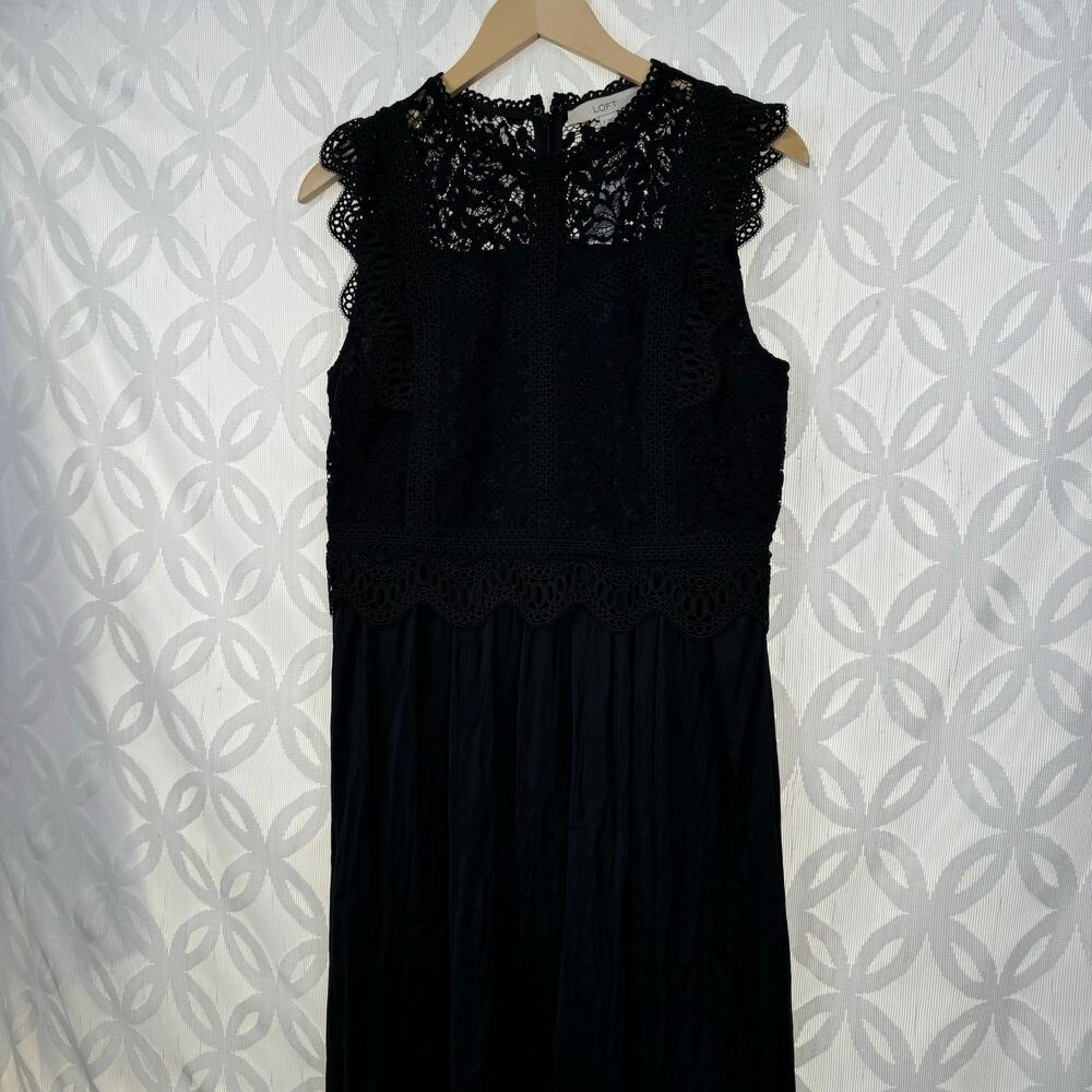 LOFT Black Lace Bodice Sleeveless Fit and Flare Dress NWT Size 6 - Picture 4 of 9